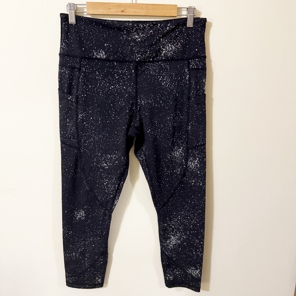 Zyia Active Womens Black Gray Splatter Capri Leggings Size 12 Athletic Run Gym